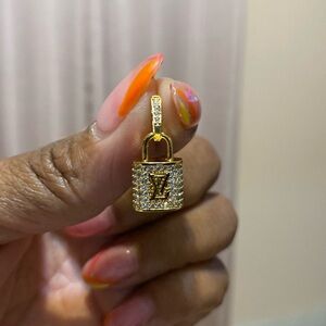 Charm new boutique item simulated